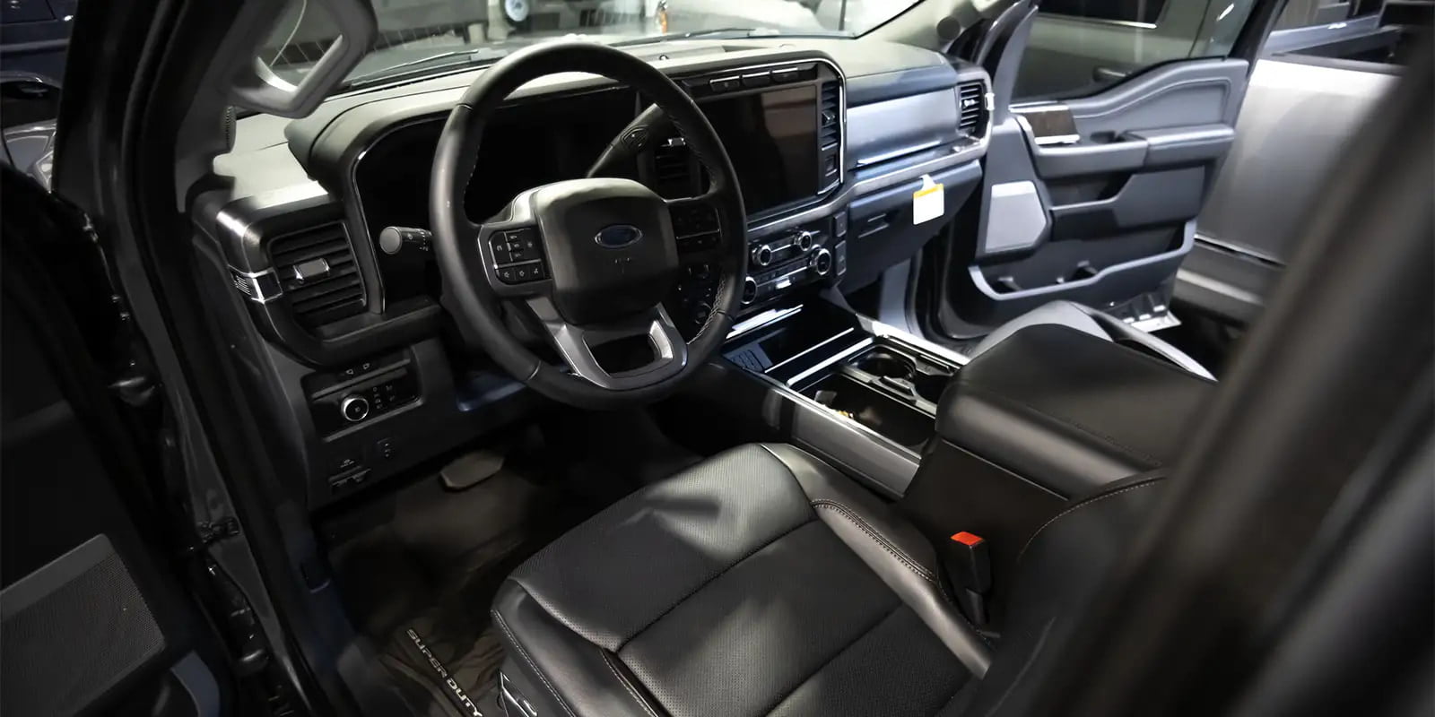 The interior of a 2023 Luxe Trucks Ford F-550 fifth wheel hauler.