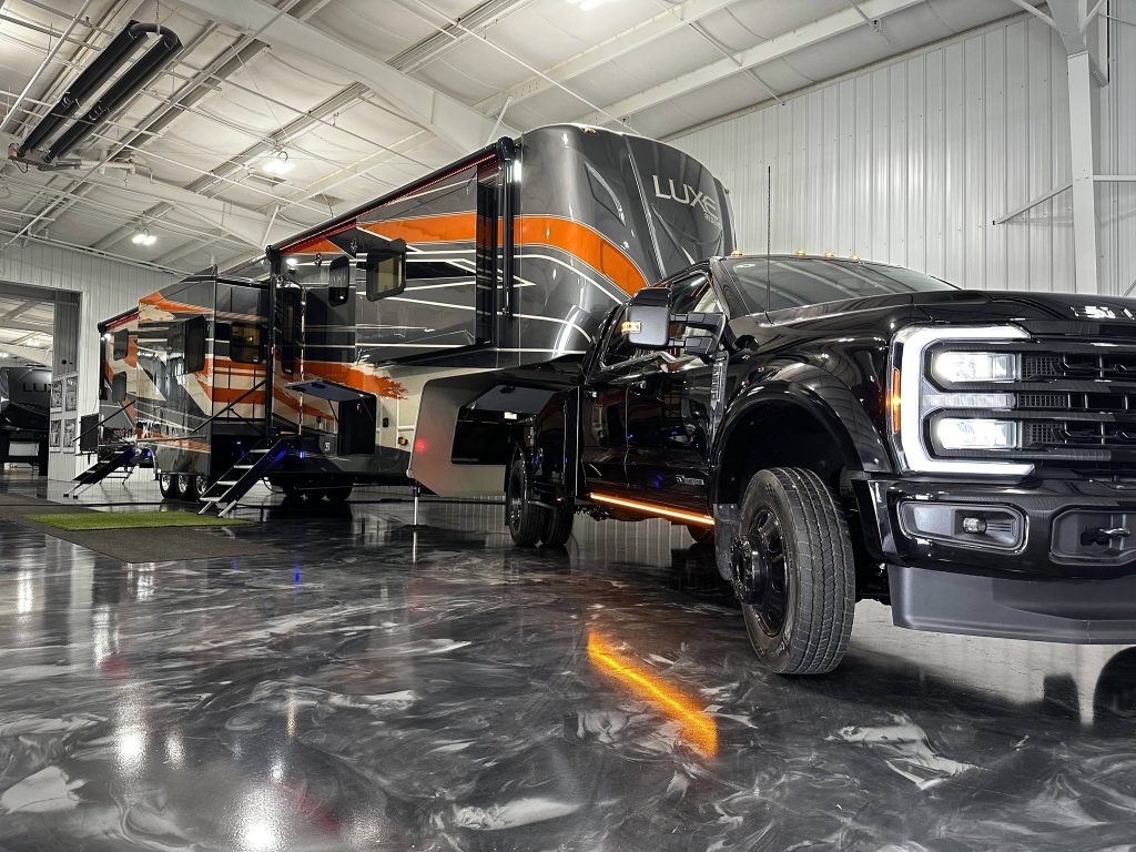 2026 LUXE TRUCKS FORD F-550