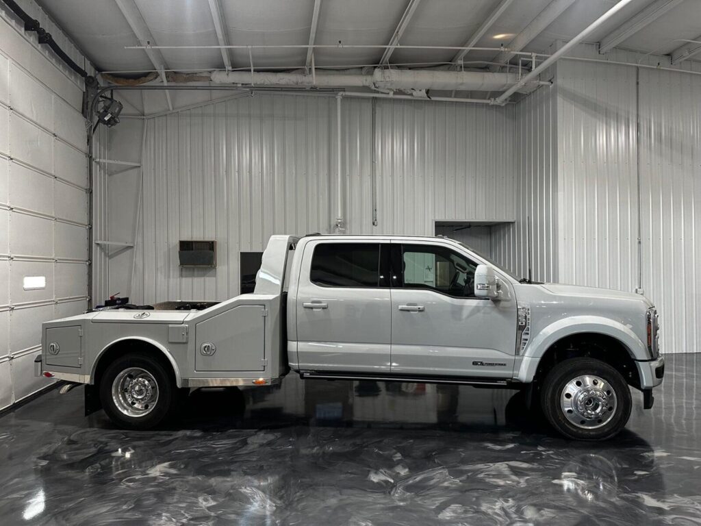 2025 LUXE TRUCKS FORD F-550